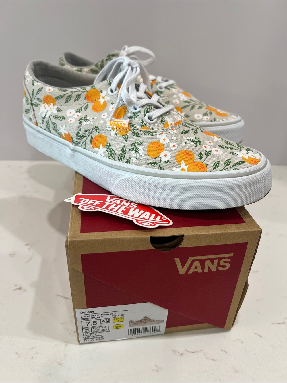 Vans Doheny Citrus Floral Lace Up Sneakers NWT Size 7.5